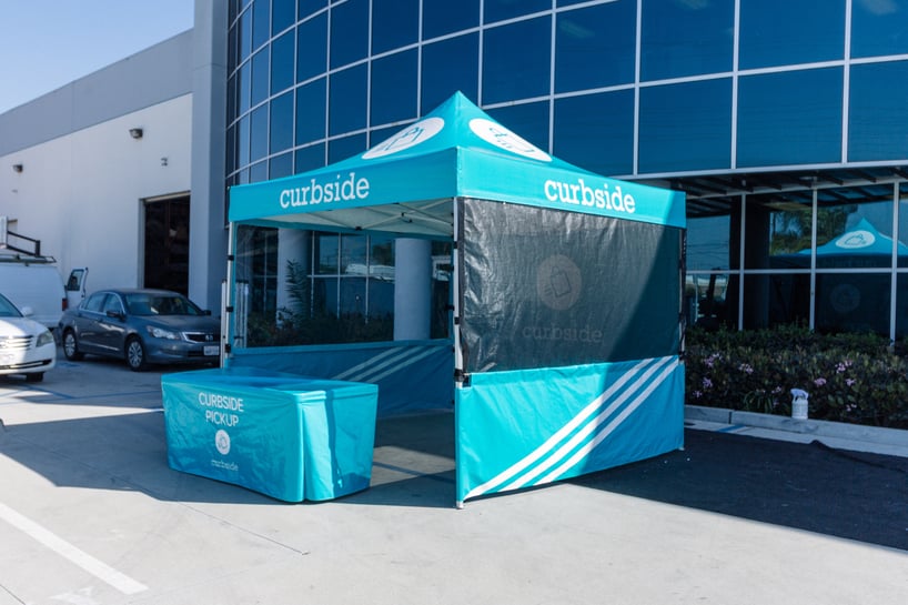 Curbside_10'x10'_W- Table cover-0047.jpg